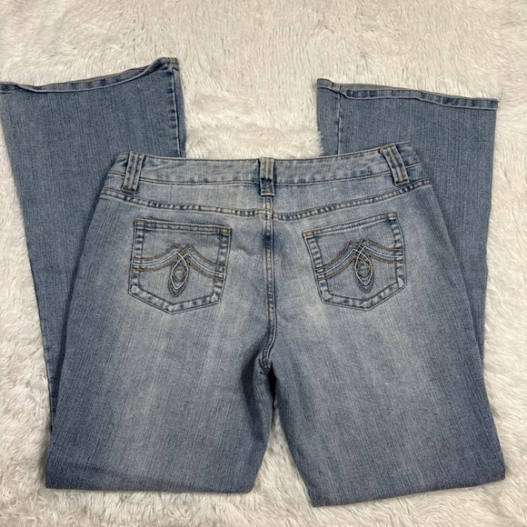 So Wear It Declare It Light Blue Flare Jeans - Picture 5 of 5